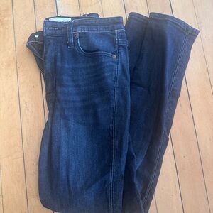 Universal Thread Dark Blue Straight-Leg Jeans